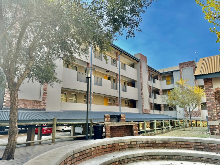 2 Bedroom Property for Sale in Van Der Hoff Park North West